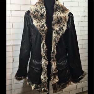 🌼 Scully Faux Leather Jacket w/ Fur Trim | M
